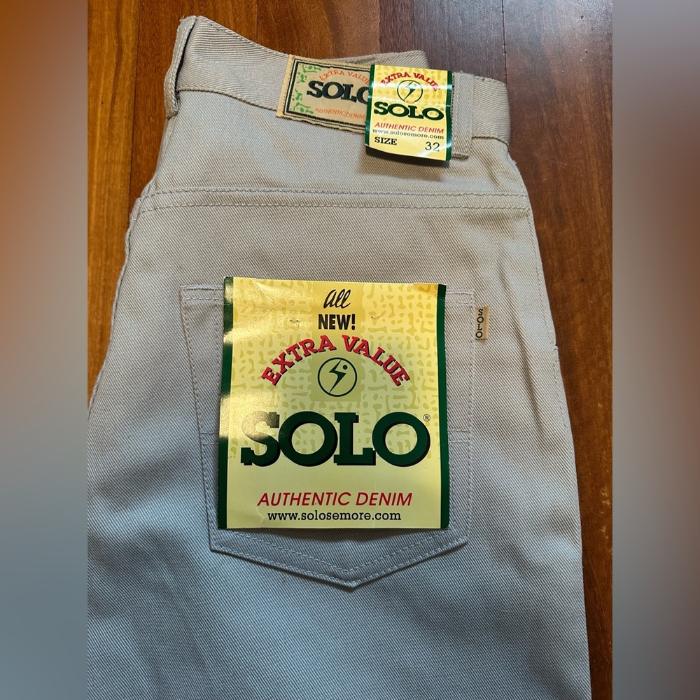 Brand new SOLO jeans size 32.  Light gray